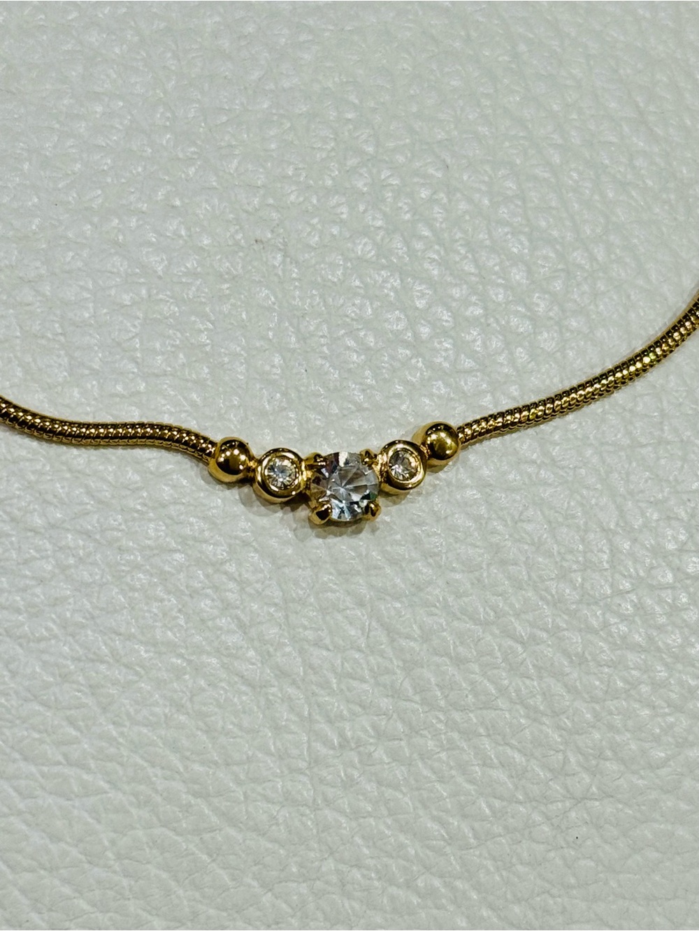 Christian Dior Gold-tone Crystal Accent vintage gold Necklace EUC - Picture 4 of 5